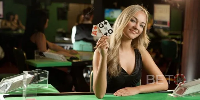 Klasyczne gry a gry planszowe. Oficjalne zasady w kasynowych grach karcianych rozgrywanych online.