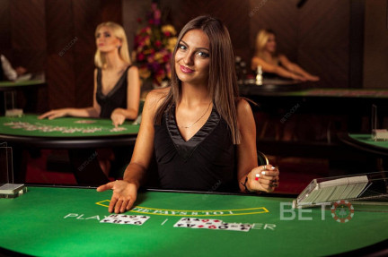 Sprawdź swoje umiejętności w internetowym kasynie blackjacka. Zagraj w Blackjacka przeciwko prawdziwym krupierom.